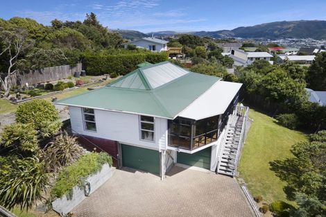 Photo of property in 107 Conclusion Street, Ascot Park, Porirua, 5024