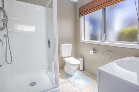 Photo of property in 9 Tongariro Drive, Aotea, Porirua, 5024