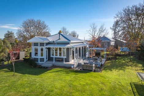 Photo of property in 461 Saint Georges Road, Havelock North, 4130
