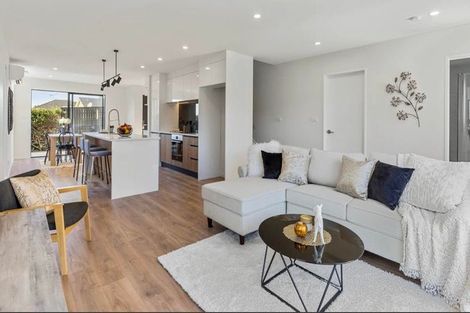 Photo of property in 40e Nikau Street, New Lynn, Auckland, 0600