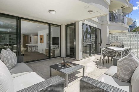 Photo of property in 175h Hurstmere Road, Takapuna, Auckland, 0622