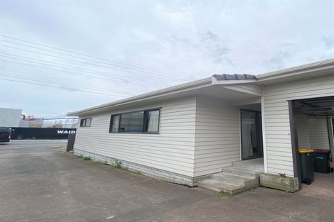 Photo of property in 179 Hobsonville Road, Hobsonville, Auckland, 0618