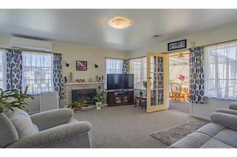 Photo of property in 2/75 Ranui Avenue, Waimataitai, Timaru, 7910