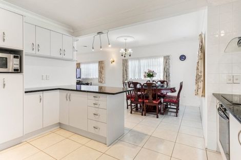 Photo of property in 14 Renoir Street, West Harbour, Auckland, 0618