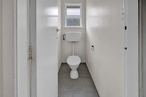 Photo of property in 19 Oranga Street, Marfell, New Plymouth, 4310