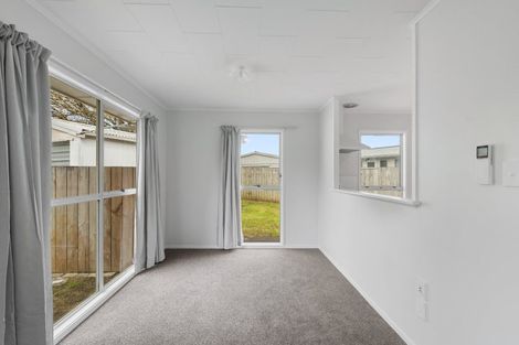 Photo of property in 12 Chantal Place, Red Hill, Papakura, 2110