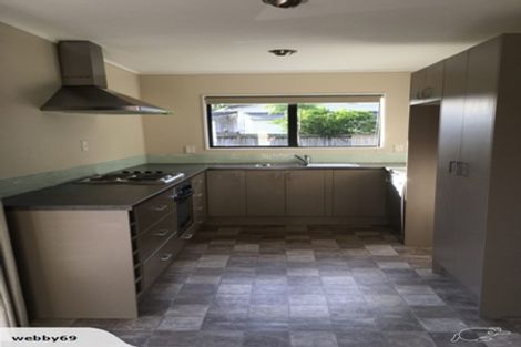 Photo of property in 2/29 Glendale Road, Glen Eden, Auckland, 0602