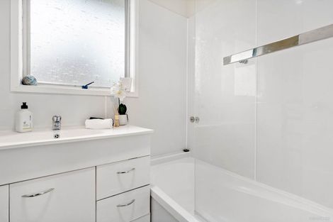 Photo of property in 27 Sandrine Avenue, Clover Park, Auckland, 2019