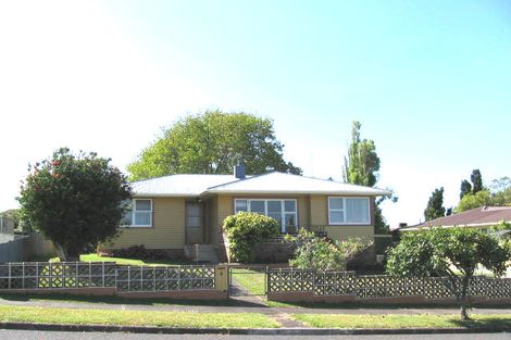 Photo of property in 8 Cutler Street, New Lynn, Auckland, 0600