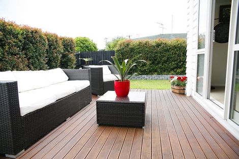 Photo of property in 24a Bunnythorpe Road, Papakura, 2110