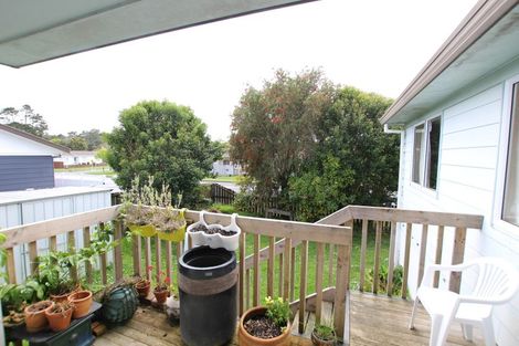 Photo of property in 1/220 Waitemata Drive, Ranui, Auckland, 0612