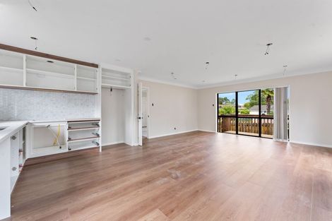 Photo of property in 18 Phoenix Place, Papatoetoe, Auckland, 2025