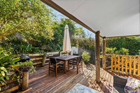 Photo of property in 811 East Coast Road, Northcross, Auckland, 0630