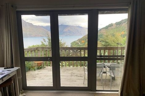 Photo of property in 34b Mackinnon Terrace, Sunshine Bay, Queenstown, 9300