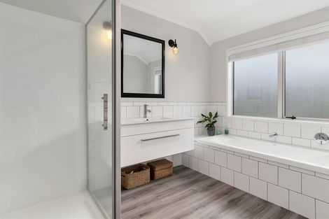 Photo of property in 93 Puhirake Crescent, Pyes Pa, Tauranga, 3112