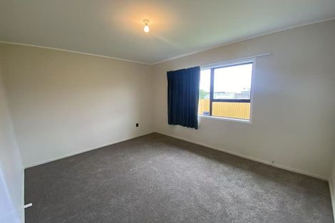 Photo of property in 2/24 Burundi Avenue, Clendon Park, Auckland, 2103