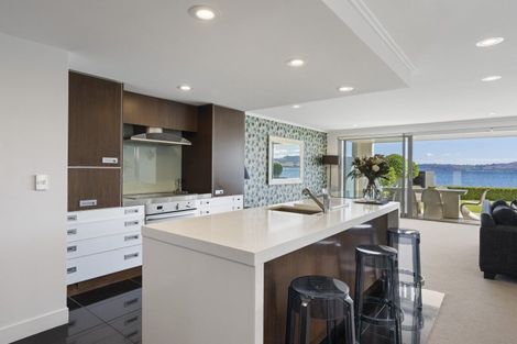 Photo of property in 1/225 Lake Terrace, Waipahihi, Taupo, 3330