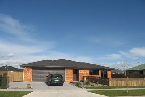 Photo of property in 42 Farringdon Avenue, Rototuna North, Hamilton, 3210