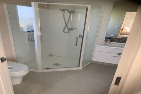 Photo of property in 96 Helenslee Road, Pokeno, 2472