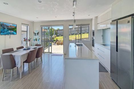 Photo of property in 77 Totara Views Drive, Silverdale, 0932