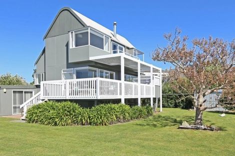 Photo of property in 8 Gilray Place, Waimarama, 4294