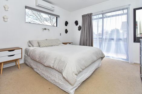 Photo of property in 113 Carnoustie Drive, Wattle Downs, Auckland, 2103