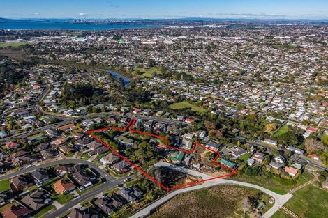 Photo of property in 64 Don Buck Road, Massey, Auckland, 0614