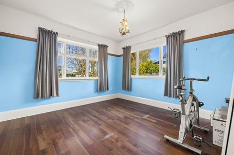 Photo of property in 243 Edgeware Road, Edgeware, Christchurch, 8013