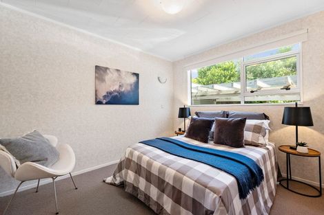 Photo of property in 7 Tree Top Lane, Paparangi, Wellington, 6037