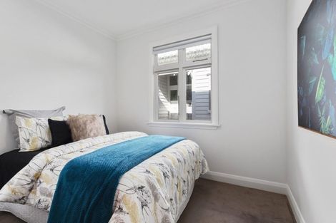 Photo of property in 72 The Parade, Island Bay, Wellington, 6023