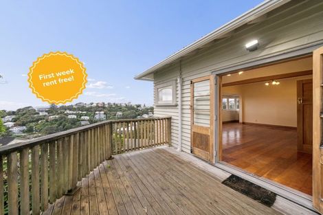 Photo of property in 8 Raroa Crescent, Northland, Wellington, 6012