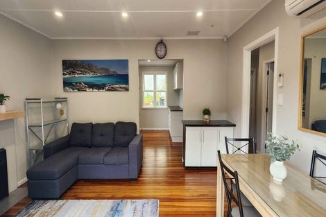 Photo of property in 11 Shackleton Grove, Stokes Valley, Lower Hutt, 5019