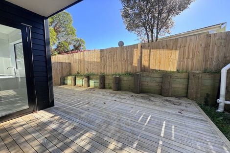 Photo of property in 8 Hobart Crescent, Wattle Downs, Auckland, 2103