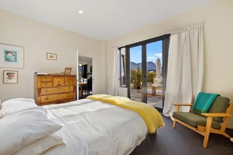 Photo of property in 19 Penrith Park Drive, Wanaka, 9305