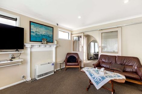 Photo of property in 38 Manuka Street, Castlecliff, Whanganui, 4501
