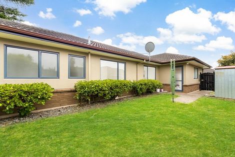 Photo of property in 4 Adrigole Place, East Tamaki, Auckland, 2013