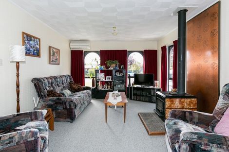 Photo of property in 33 Gilmour Place, Taradale, Napier, 4112