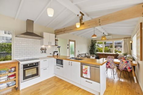 Photo of property in 2/24 Shetland Street, Glen Eden, Auckland, 0602