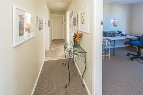 Photo of property in 188 Cornfoot Street, Castlecliff, Whanganui, 4501