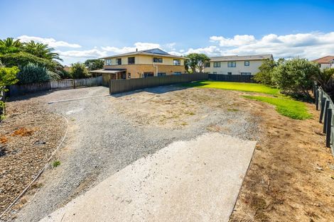 Photo of property in 9 Samara Place, Clendon Park, Auckland, 2103