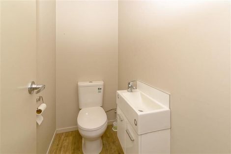 Photo of property in 3/102 Old Farm Road, Hamilton East, Hamilton, 3216