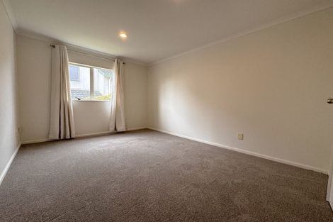 Photo of property in 50 Corricvale Way, Northcross, Auckland, 0630