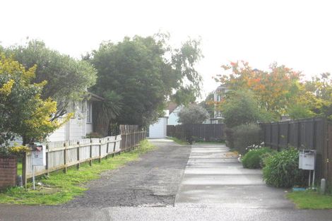 Photo of property in 1/15 Glennandrew Drive, Half Moon Bay, Auckland, 2012