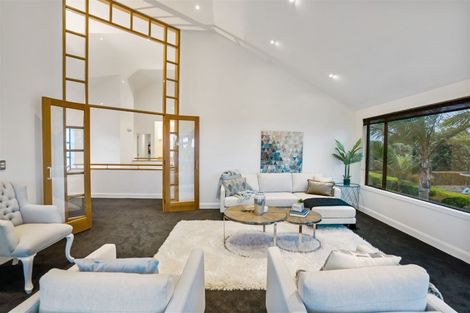 Photo of property in 235 Bleakhouse Road, Mellons Bay, Auckland, 2014