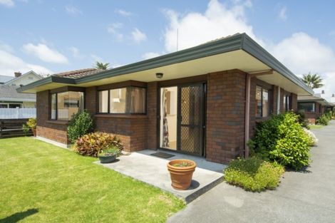 Photo of property in 1/24 Fourth Avenue, Tauranga, 3110