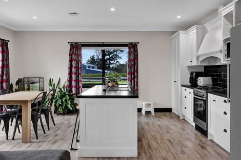 Photo of property in 30b Arthur Street, Hawera, 4674