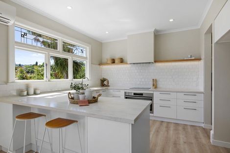 Photo of property in 7 Hackthorne Road, Cashmere, Christchurch, 8022