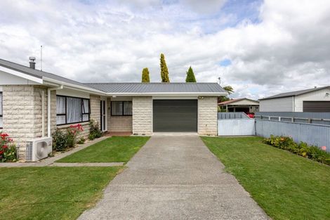 Photo of property in 44 Allardice Street, Dannevirke, 4930