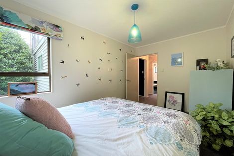 Photo of property in 4b Rajputana Way, Khandallah, Wellington, 6035