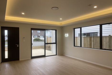 Photo of property in 219a Murphys Road, Flat Bush, Auckland, 2019